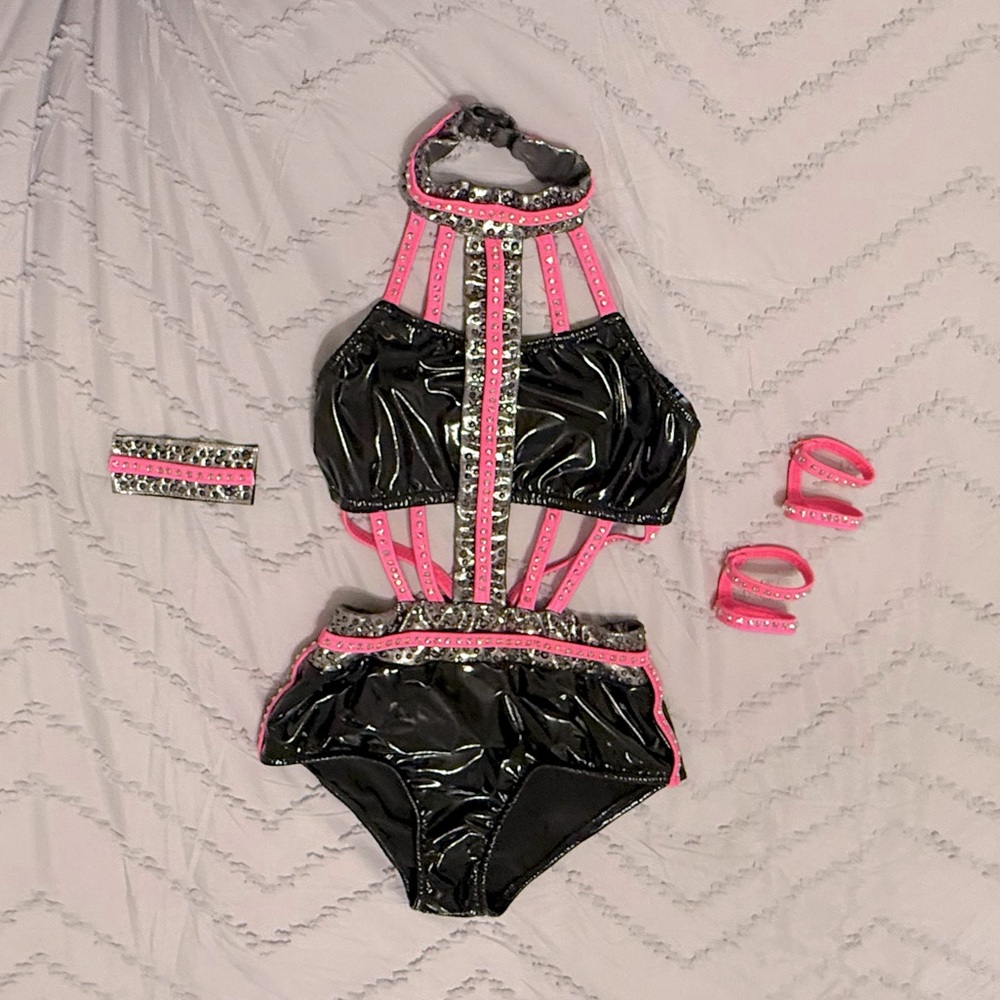 Glamour Dance Costume Dirty Dianna - Picture 5 of 5